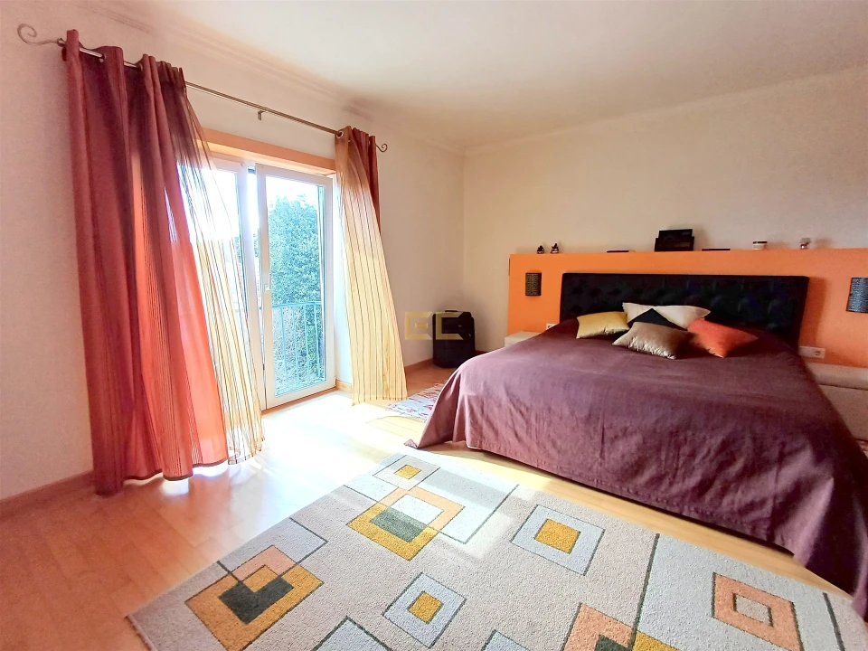 Moradia T4 para Venda em Tavarede Foto 24