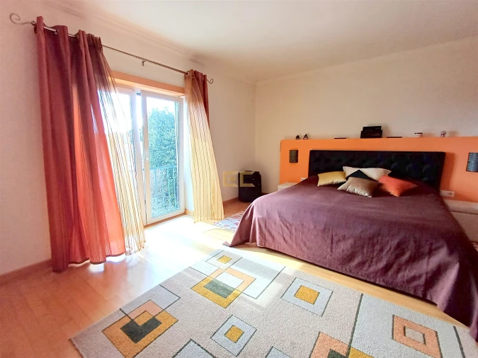 Moradia T4 para Venda em Tavarede Foto 24