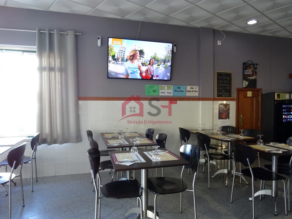 Negócio para Venda em São Pedro da Cadeira Foto 16