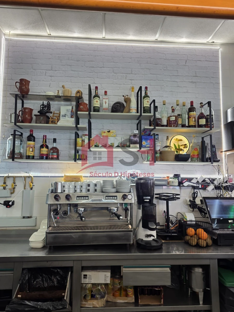 Negócio para Venda em São Pedro da Cadeira Foto 8