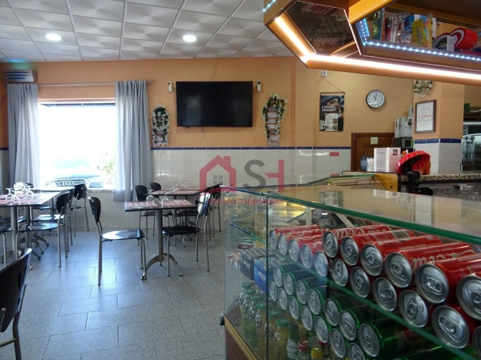 Negócio para Venda em São Pedro da Cadeira Foto 6