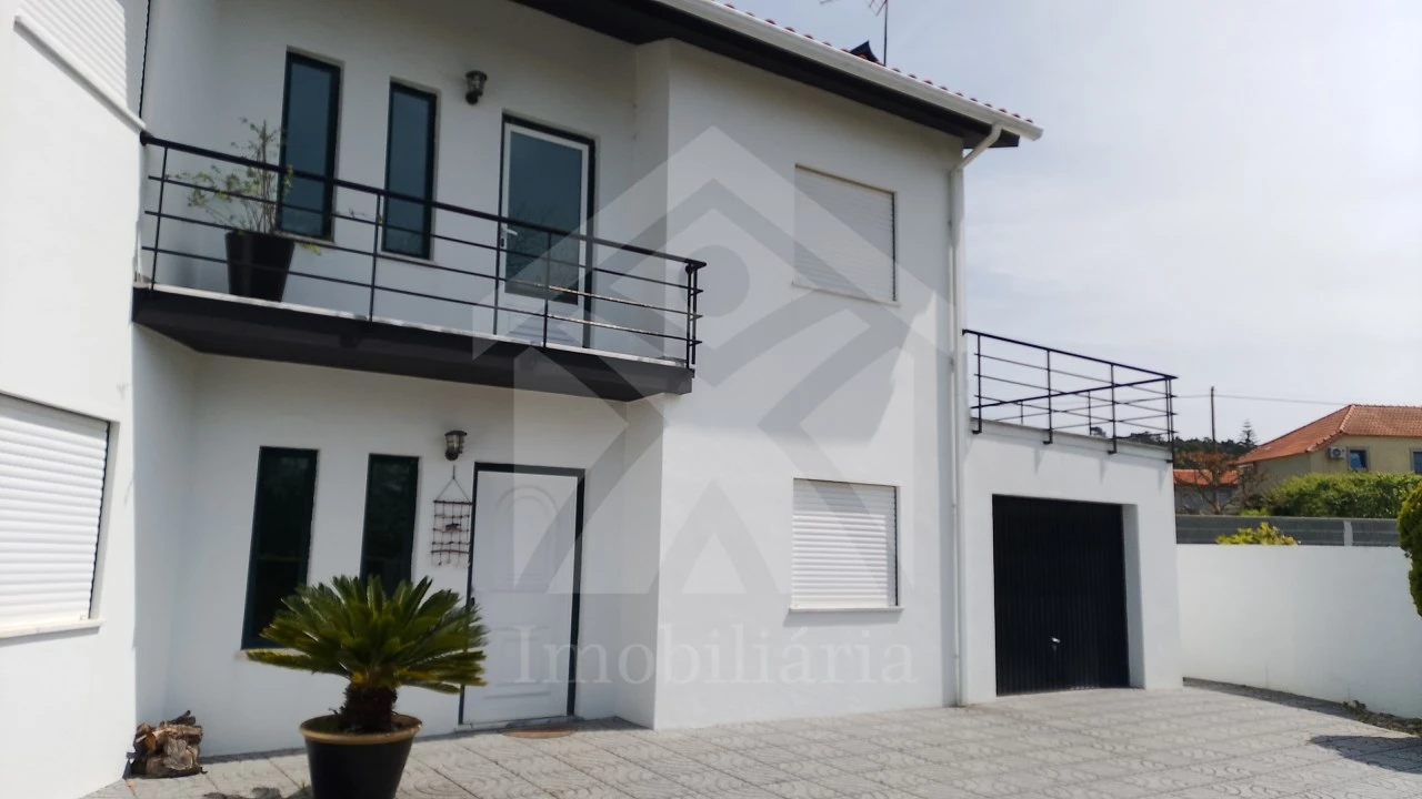 Moradia T3 para Venda em Antas Foto 18