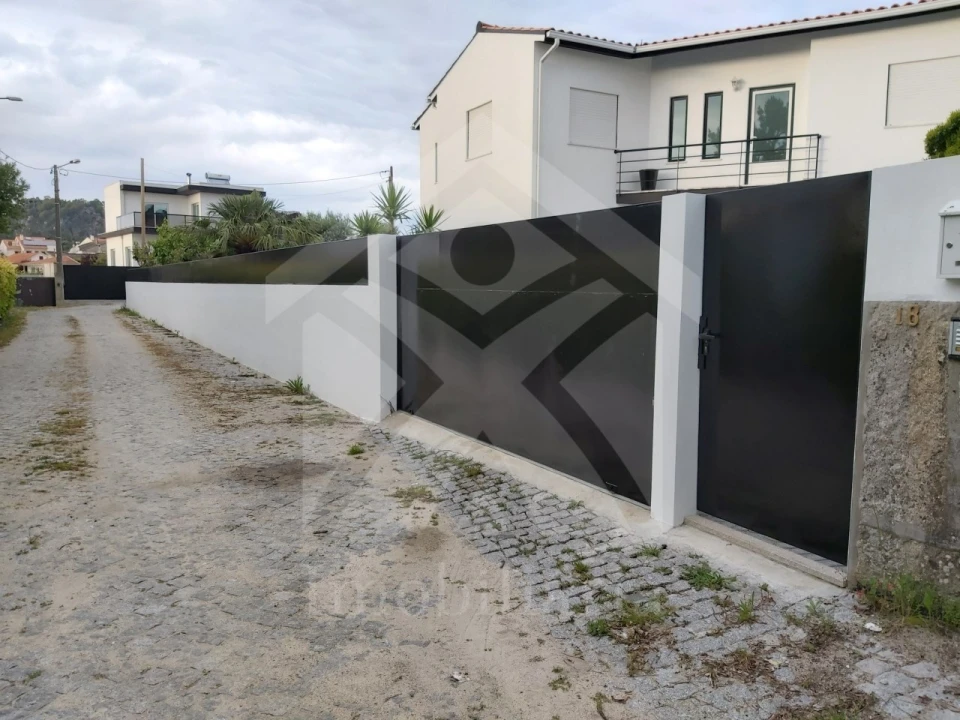 Moradia T3 para Venda em Antas Foto 21