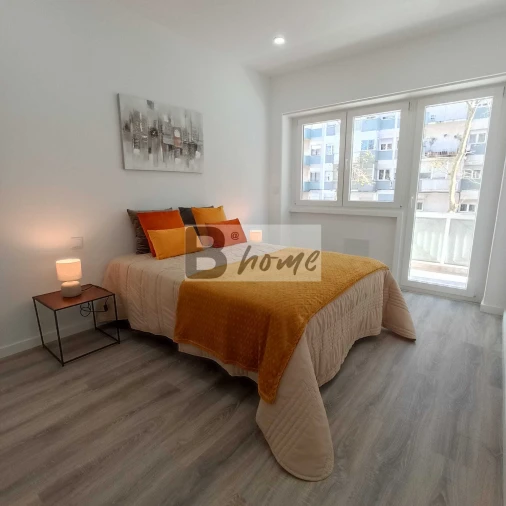 Apartamento T3 para Venda em Benfica Foto 6