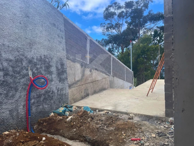 Moradia T3 para Venda em Arco da Calheta Foto 17