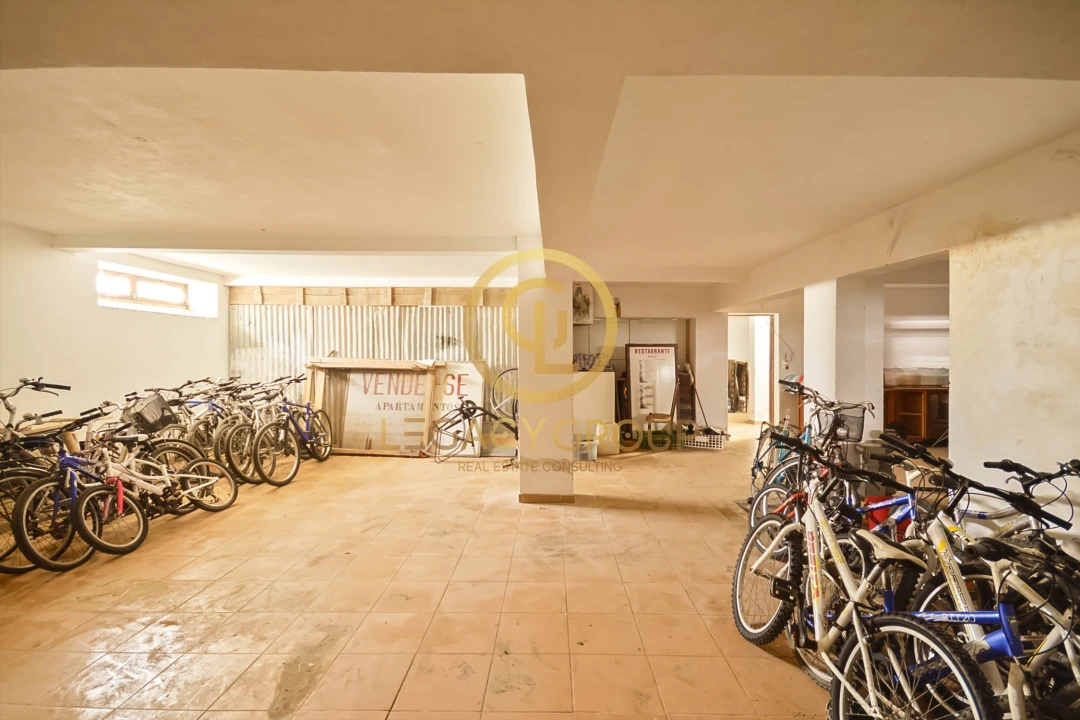 Garagem para Venda em Monte Gordo Foto 8