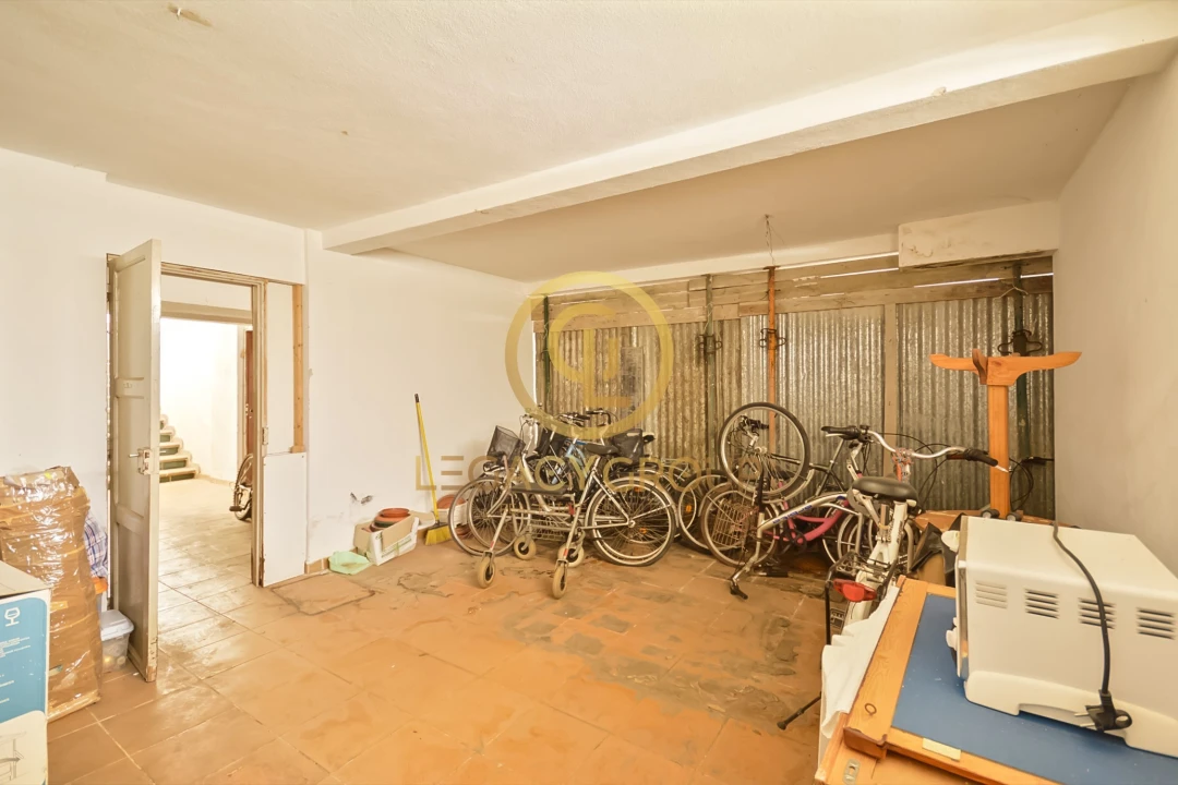 Garagem para Venda em Monte Gordo Foto 11