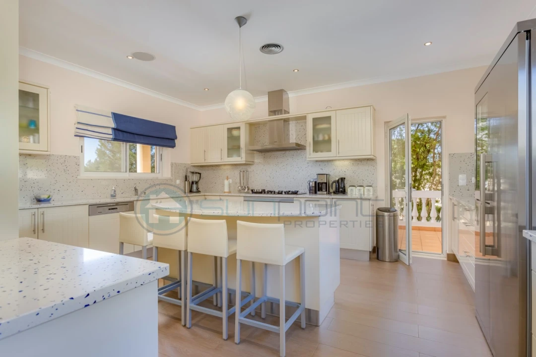 Moradia T4 para Venda em Budens Foto 5