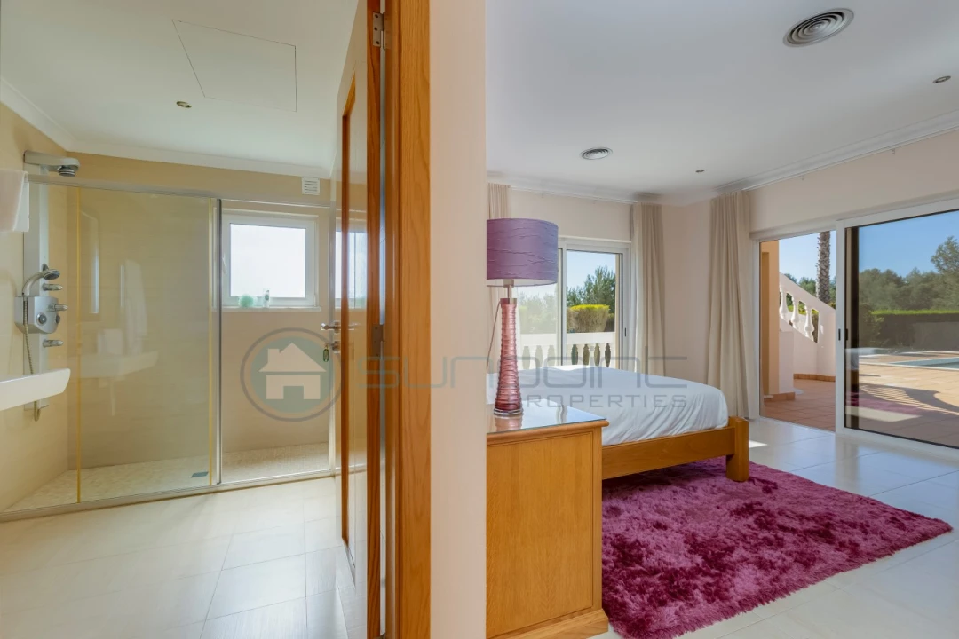 Moradia T4 para Venda em Budens Foto 44