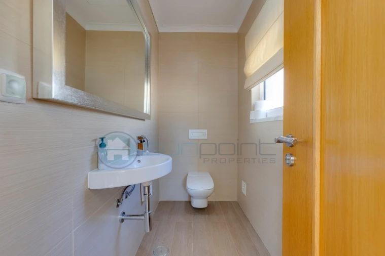 Moradia T4 para Venda em Budens Foto 17