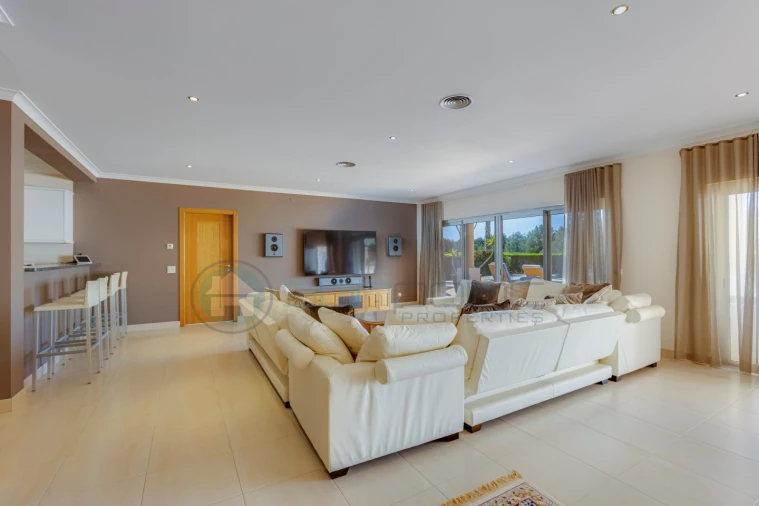 Moradia T4 para Venda em Budens Foto 41