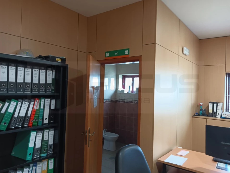 Armazém para Venda em Bunheiro Foto 17