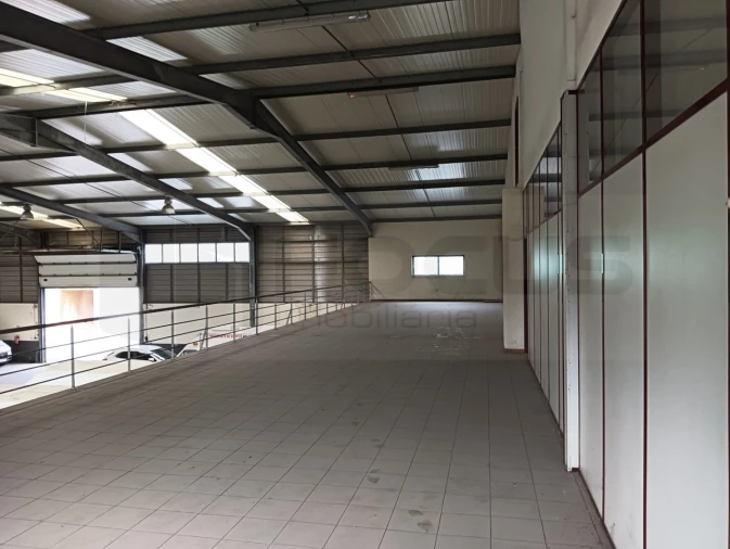 Armazém para Venda em Bunheiro Foto 1