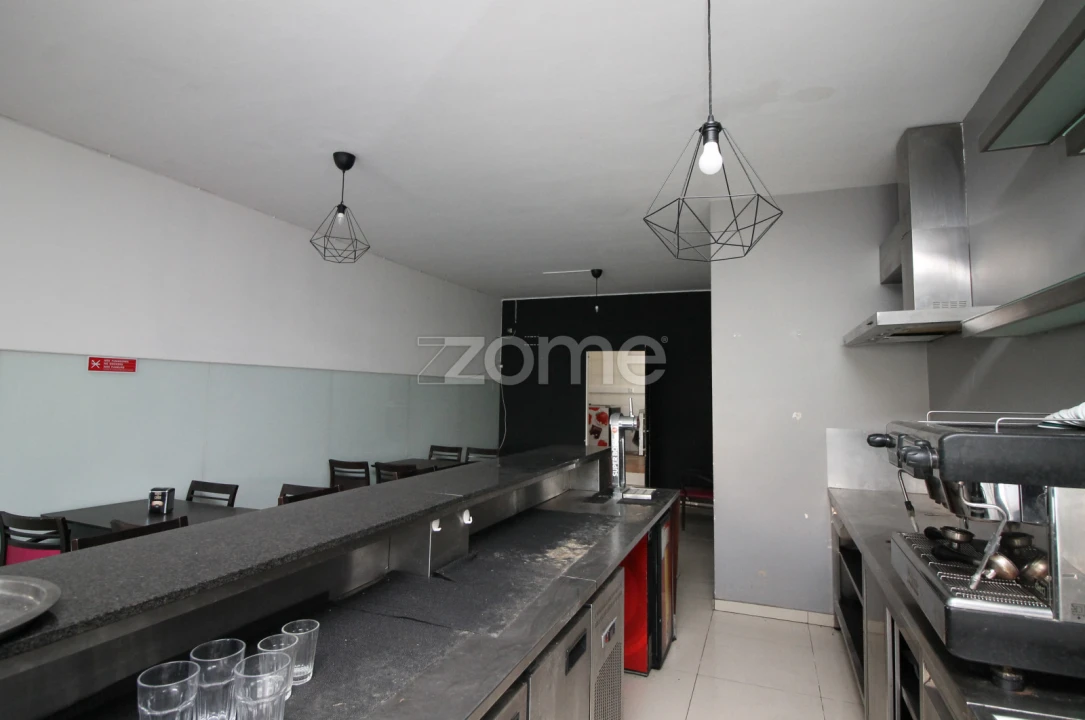 Negócio para Venda em Gondomar (São Cosme), Valbom e Jovim Foto 14