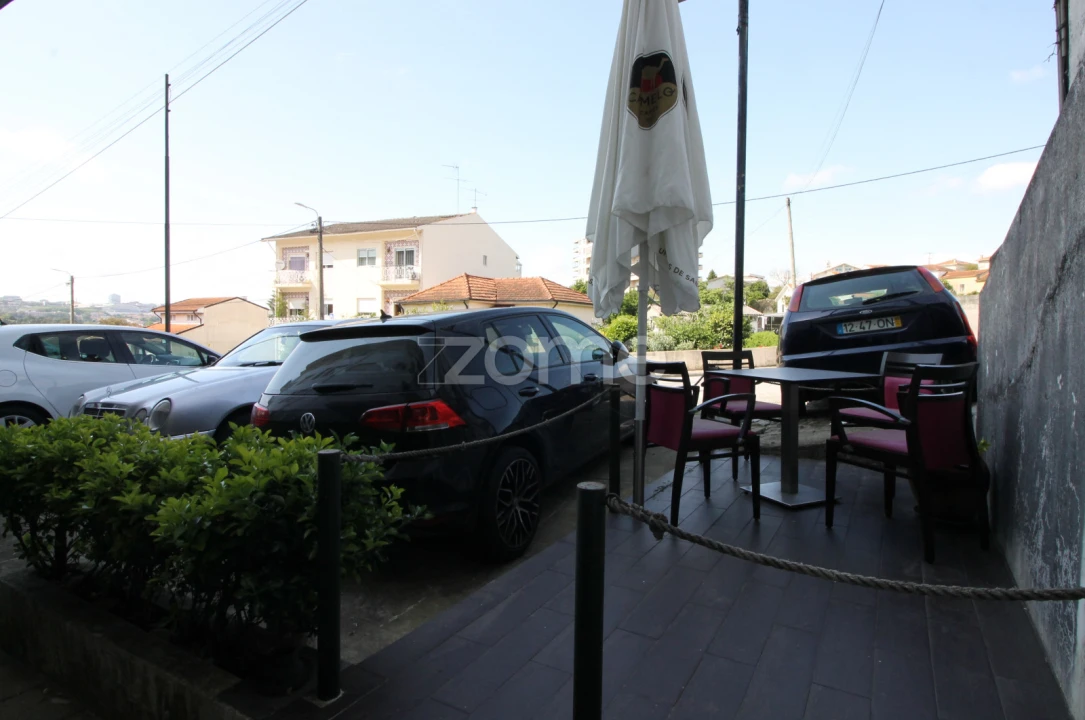 Negócio para Venda em Gondomar (São Cosme), Valbom e Jovim Foto 4