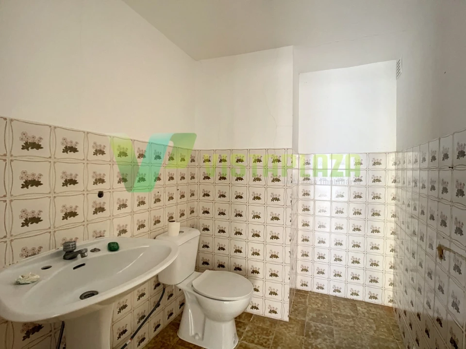 Loja para Arrendamento em Portimão Foto 11