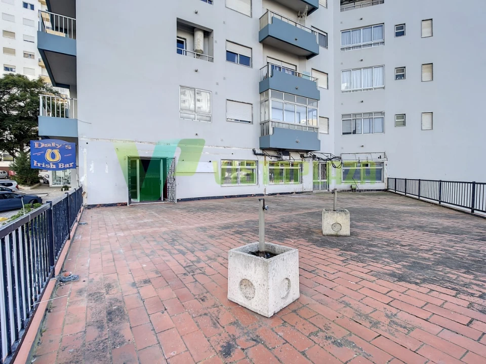 Loja para Arrendamento em Portimão Foto 14