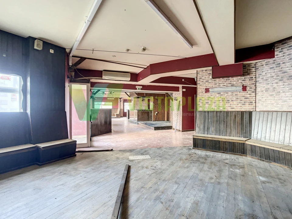 Loja para Arrendamento em Portimão Foto 19