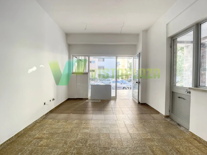 Loja para Arrendamento em Portimão Foto 4