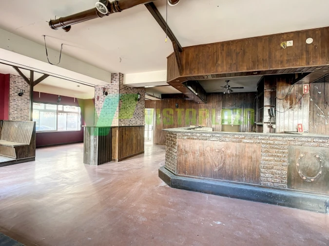 Loja para Arrendamento em Portimão Foto 24