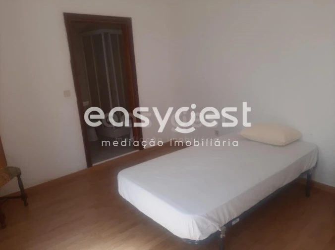 Moradia T7 para Venda em Carrazeda de Ansiães Foto 10