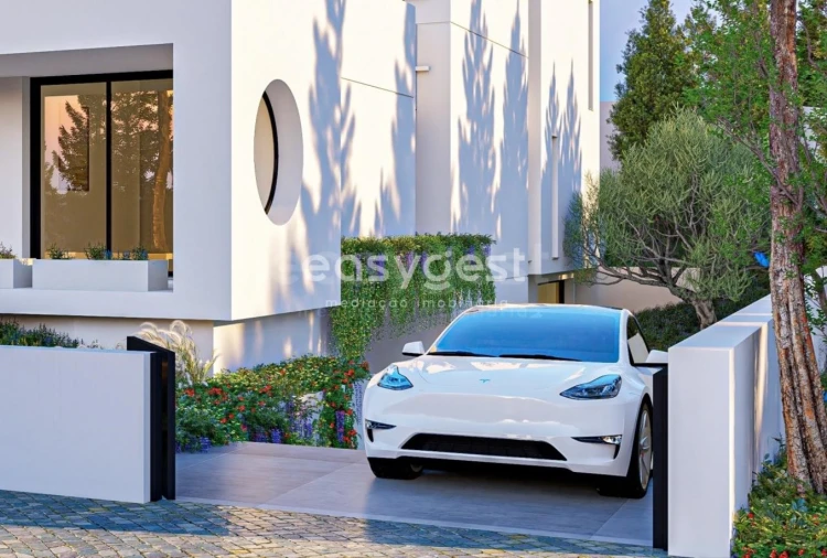 Moradia T4 para Venda em Santa Maria, São Pedro e Matacães Foto 8