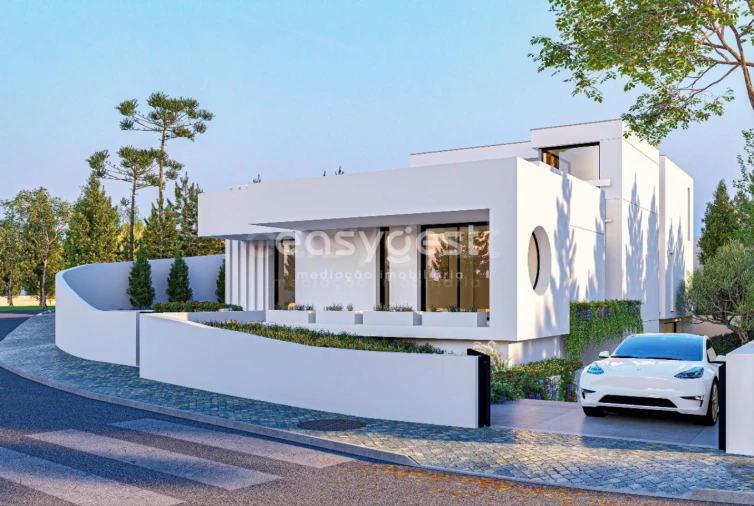 Moradia T4 para Venda em Santa Maria, São Pedro e Matacães Foto 9