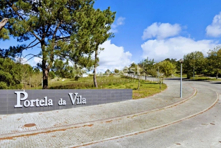 Moradia T4 para Venda em Santa Maria, São Pedro e Matacães Foto 13