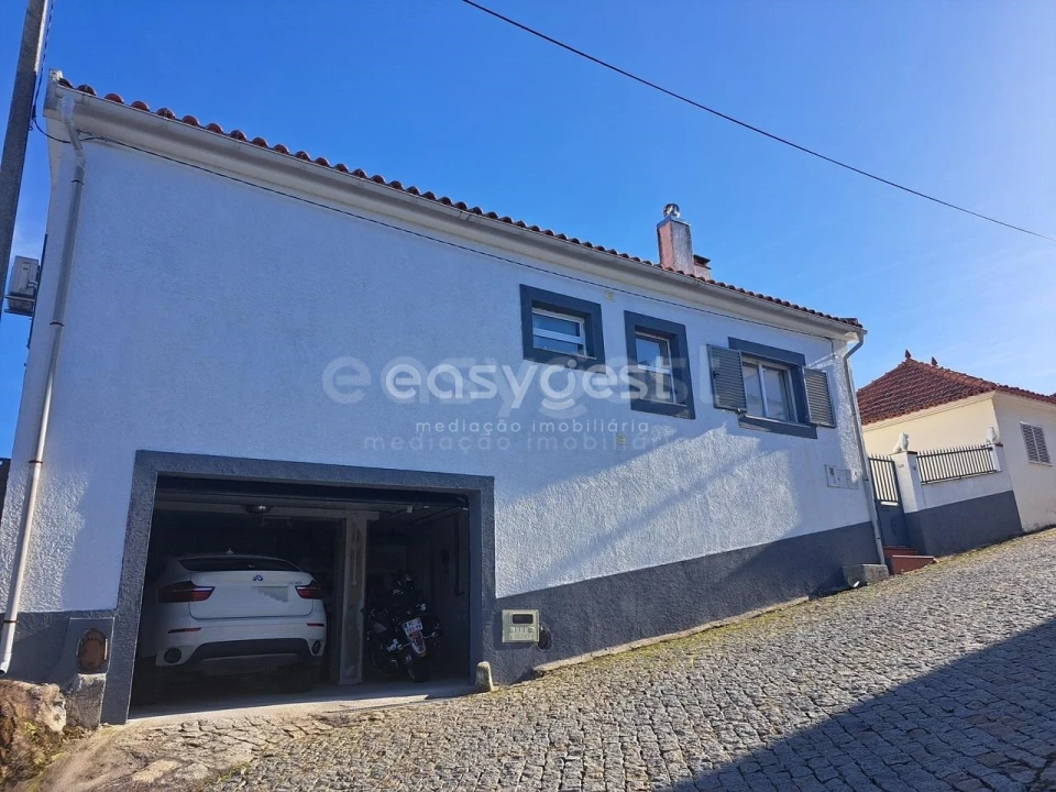 Moradia T4 para Venda em Horta da Vilariça Foto 4