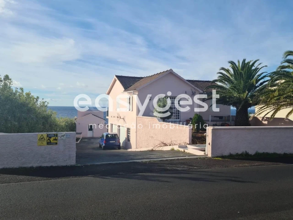 Moradia T4 para Venda em São Mateus Foto 1