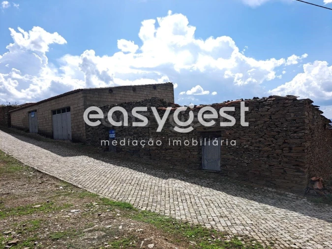 Armazém para Venda em Felgueiras e Maçores Foto 3