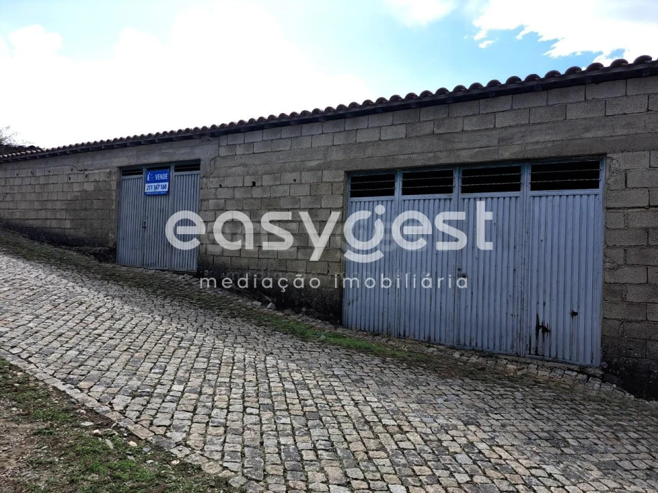 Armazém para Venda em Felgueiras e Maçores Foto 2