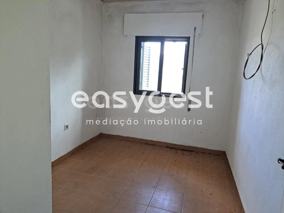 Moradia T2 para Venda em Larinho Foto 11