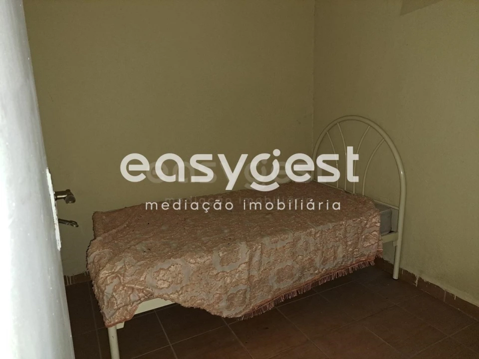 Moradia T2 para Venda em Larinho Foto 14