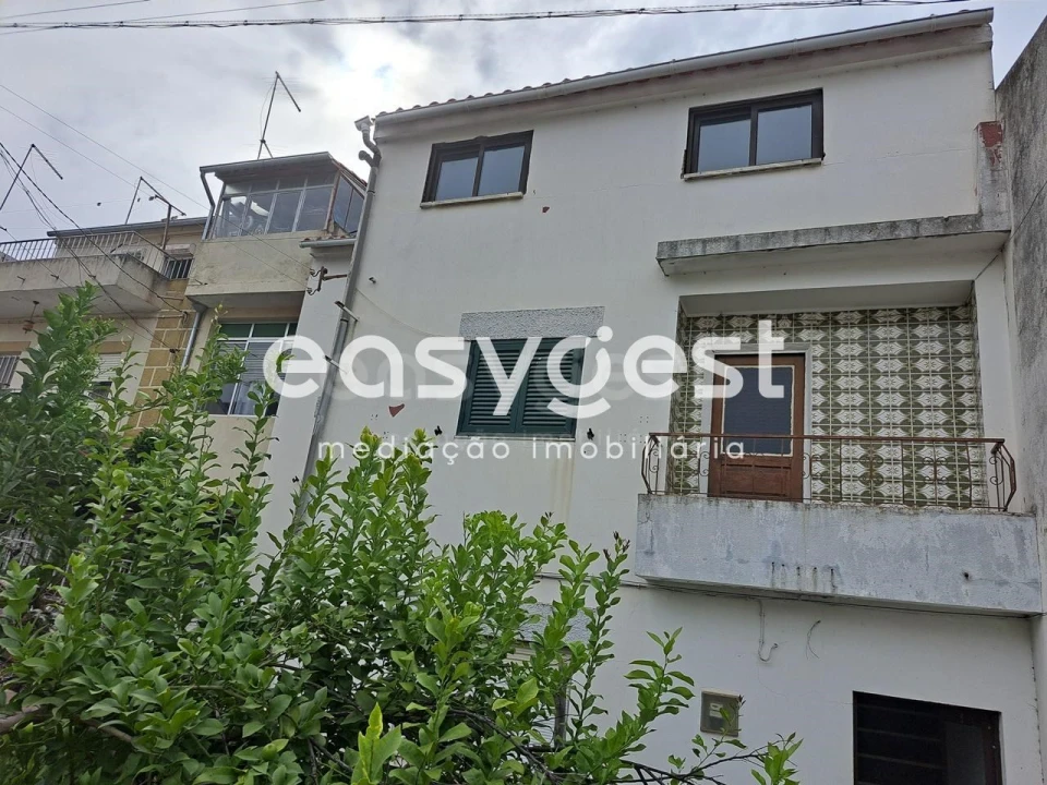 Moradia T4 para Venda em Torre de Moncorvo Foto 1