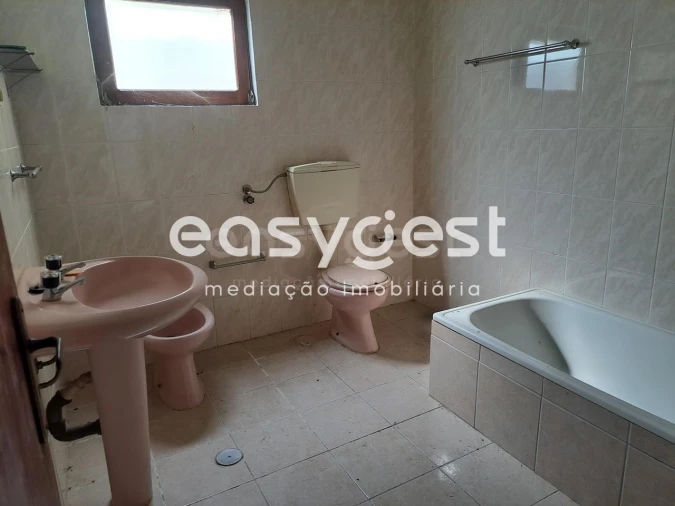 Moradia T4 para Venda em Torre de Moncorvo Foto 3