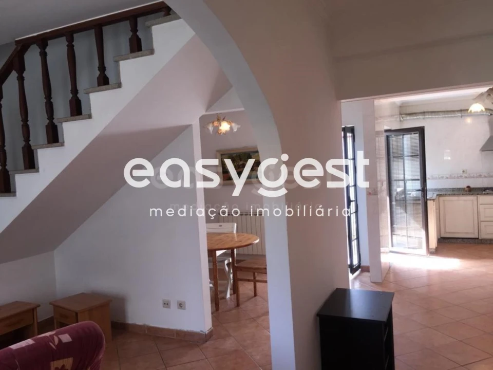 Moradia T3 para Venda em Cabeça Boa Foto 4