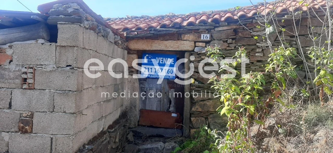 Moradia T1 para Venda em Carviçais