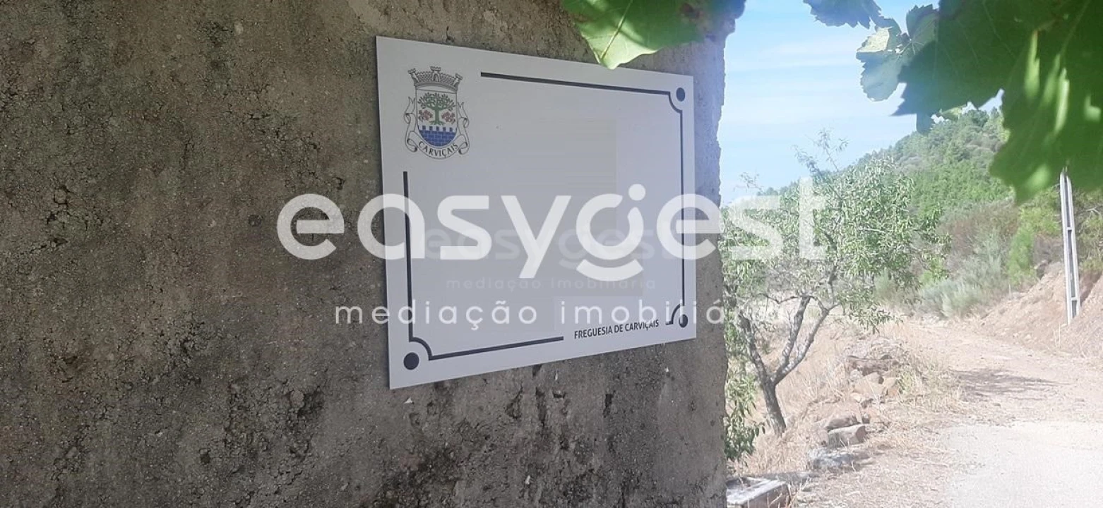 Moradia T2 para Venda em Carviçais Foto 15