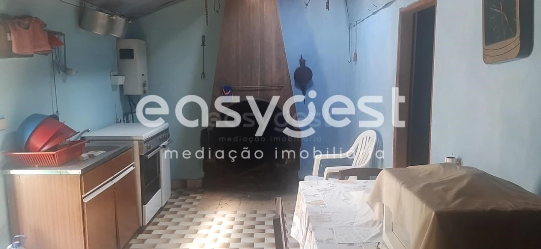 Moradia T2 para Venda em Carviçais Foto 6