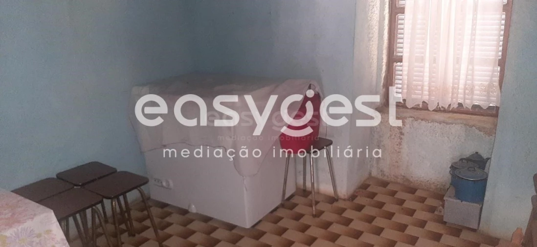 Moradia T2 para Venda em Carviçais Foto 11