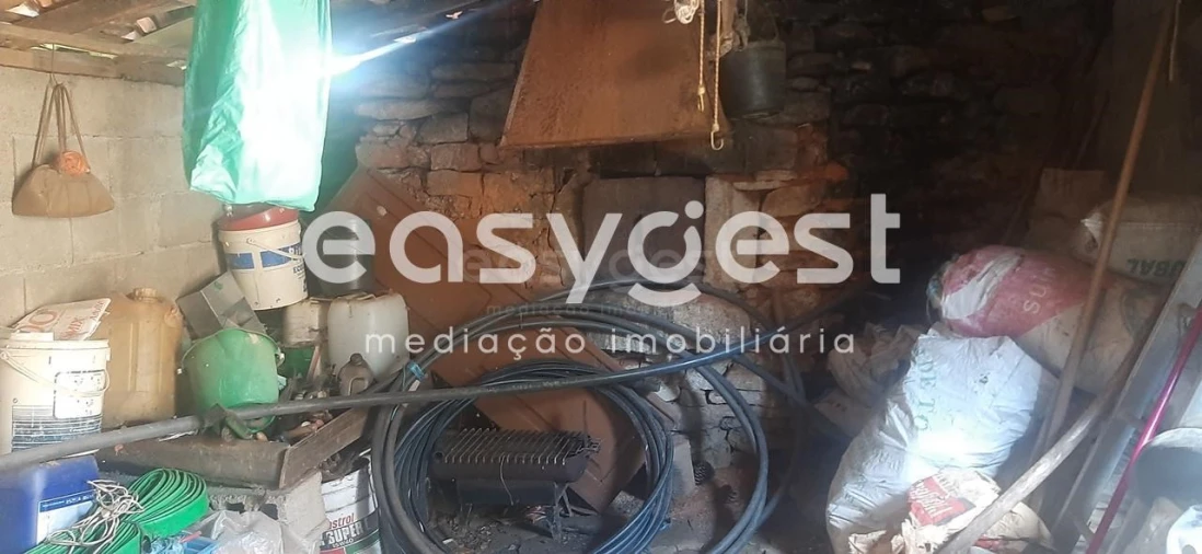 Moradia T2 para Venda em Carviçais Foto 14