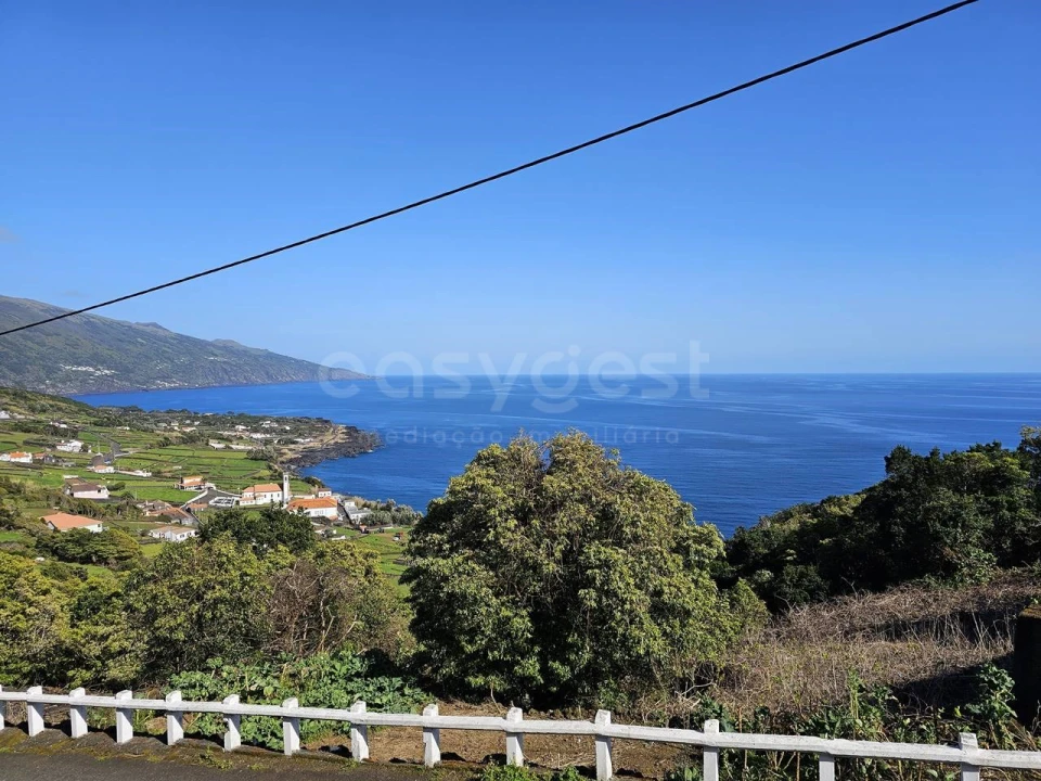 Moradia T2 para Venda em Ribeiras Foto 27