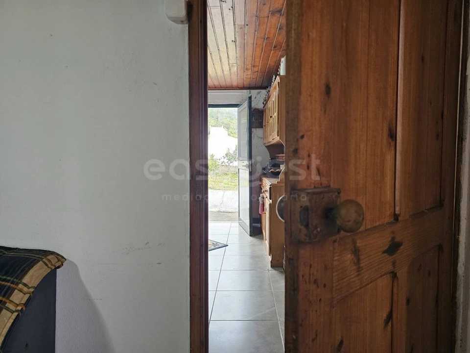 Moradia T2 para Venda em Ribeiras Foto 5