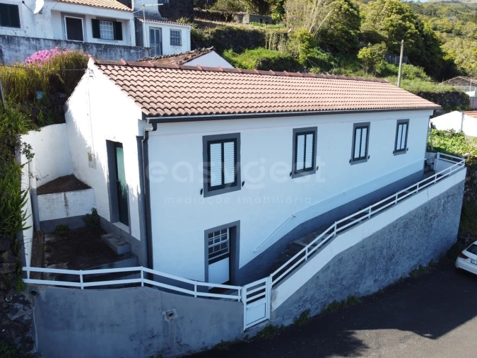 Moradia T2 para Venda em Ribeiras