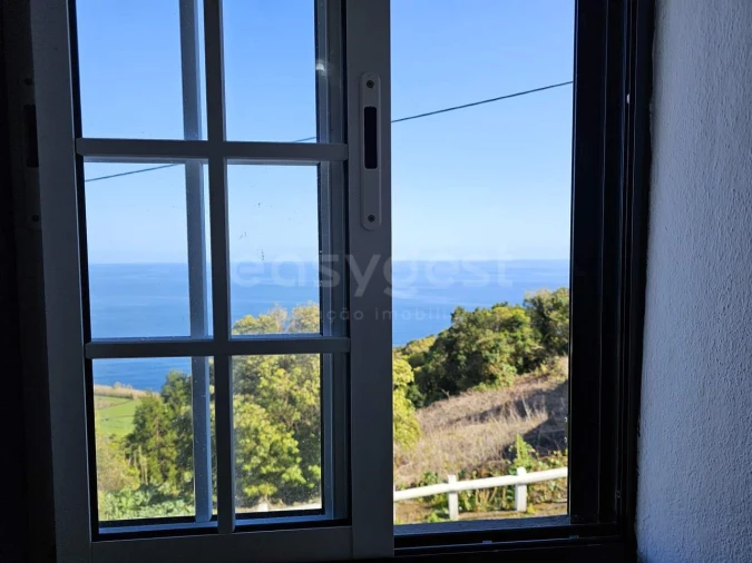 Moradia T2 para Venda em Ribeiras Foto 10