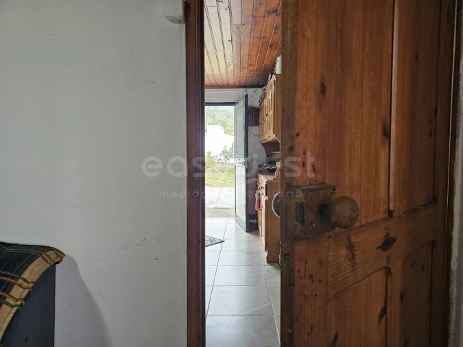 Moradia T2 para Venda em Ribeiras Foto 5