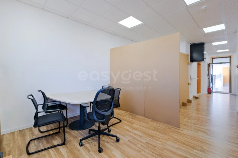 Escritório para Arrendamento em Carnaxide e Queijas Foto 15