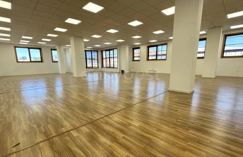 Escritório para Arrendamento em Carnaxide e Queijas Foto 2