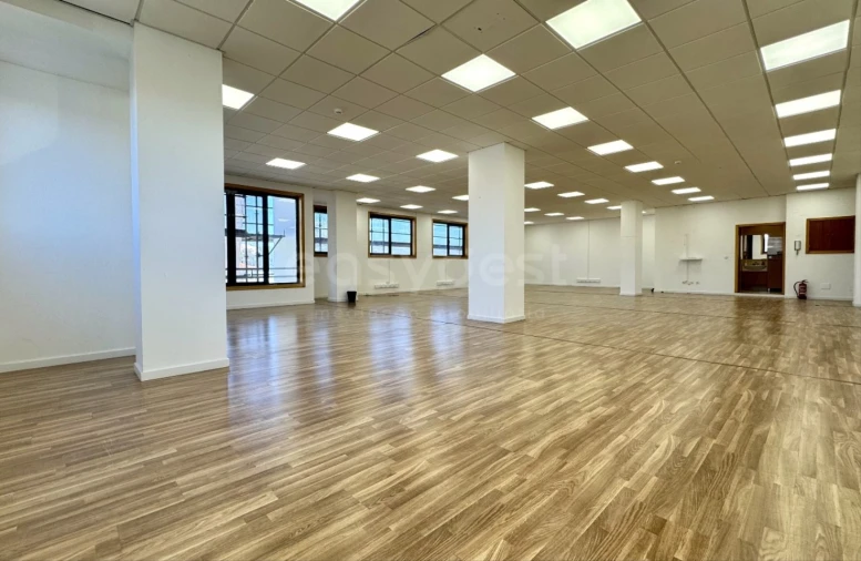 Escritório para Arrendamento em Carnaxide e Queijas Foto 3